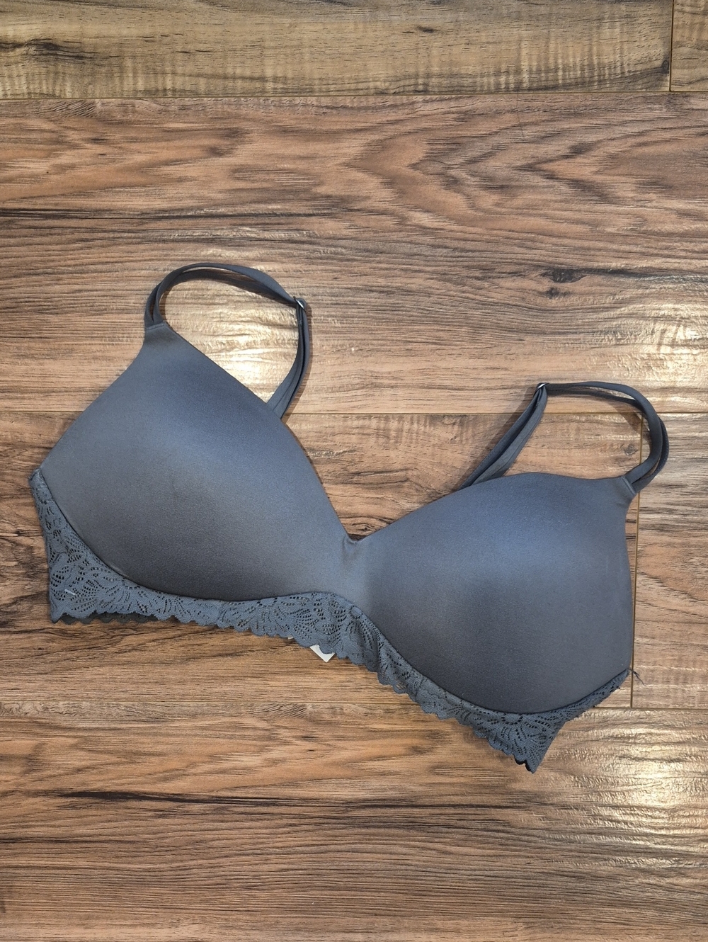Aerie - Like New Seamless T-Shirt Bra with Lace Trim - Gray